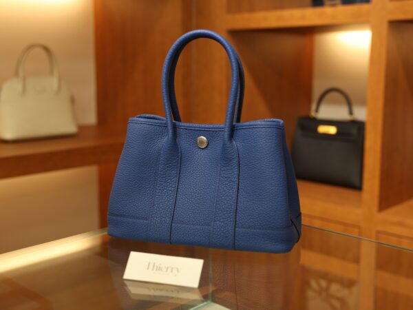 가든파티 미니 네곤다 블루타이 001_139A8019 Garden Party Mini Negonda Bleu Tie PHW