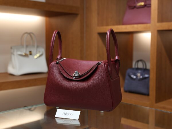 린디 26 끌레망스 루즈아쉬 은장 001_139A5393 Lindy 26 Clemence Rouge H PHW