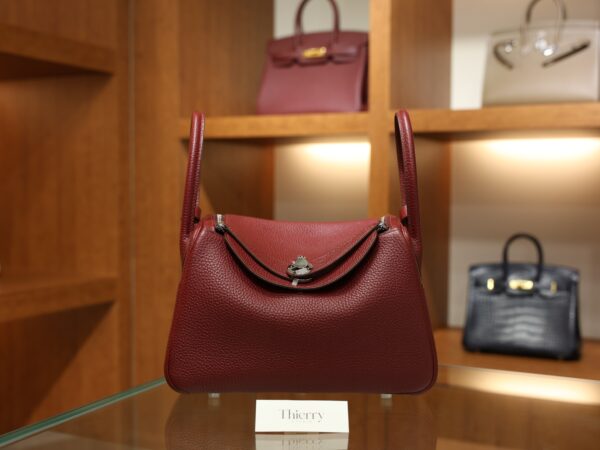 Lindy 26 Clemence Rouge H PHW