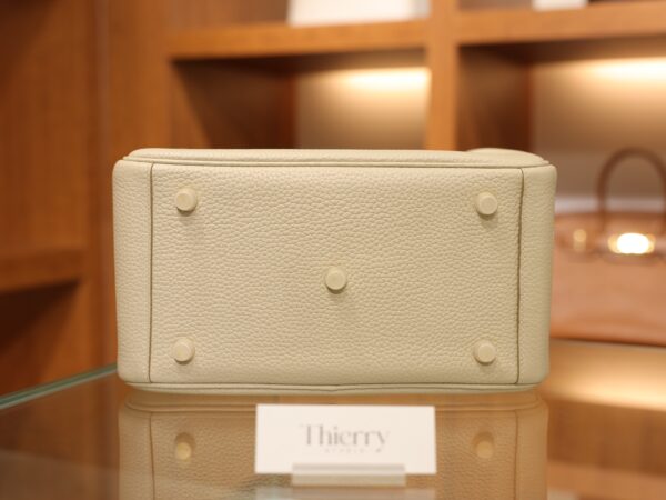 Lindy 26 Clemence Beton GHW