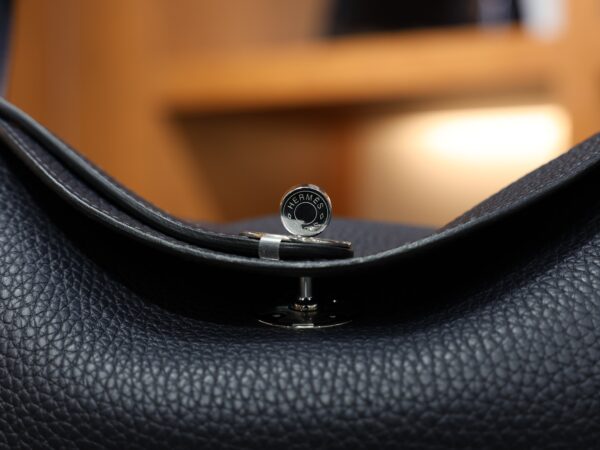 Lindy 26 Clemence Bleu Nuit PHW