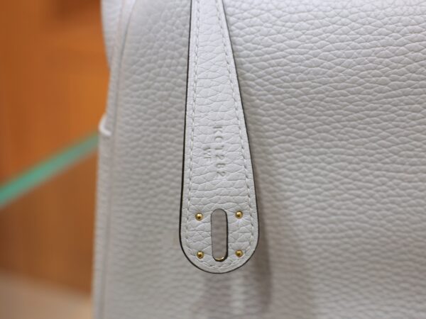 Lindy 26 Clemence Bleu Pale GHW