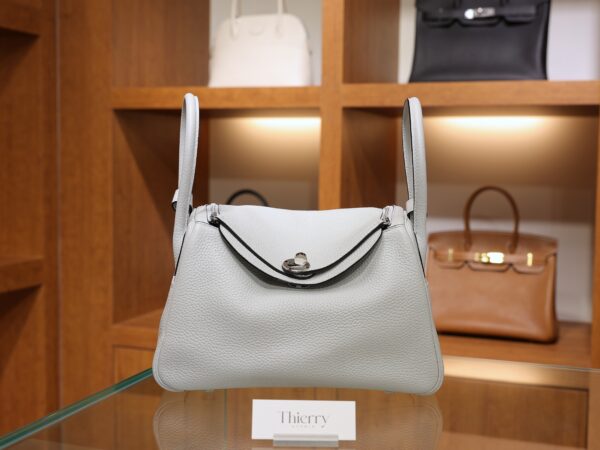 Lindy 26 Clemence Bleu Pale PHW