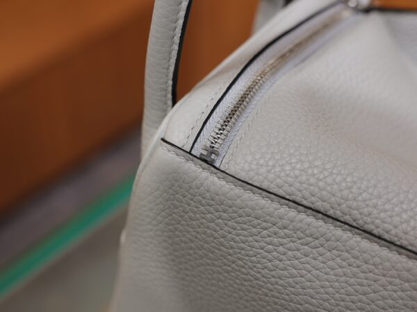 Lindy 26 Clemence Bleu Pale PHW