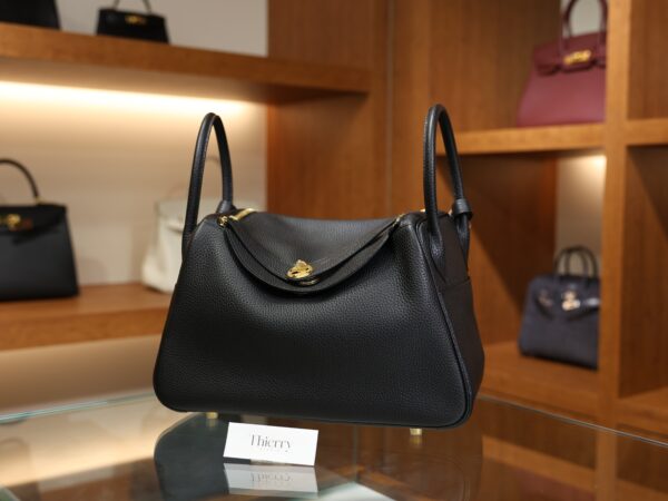 린디 30 끌레망스 블랙 금장 001_139A4074 Lindy 30 Clemence Black GHW