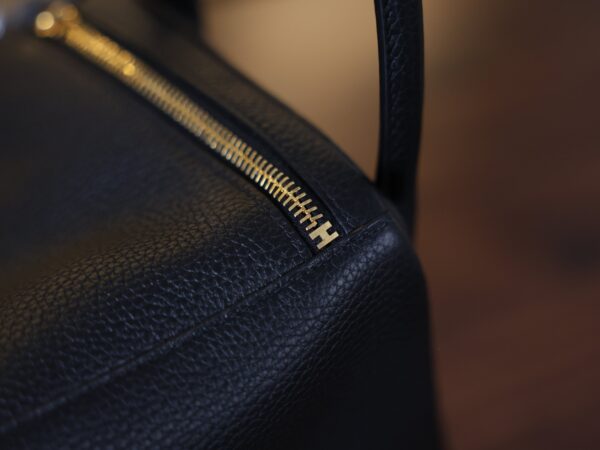 Lindy 30 Clemence Black GHW