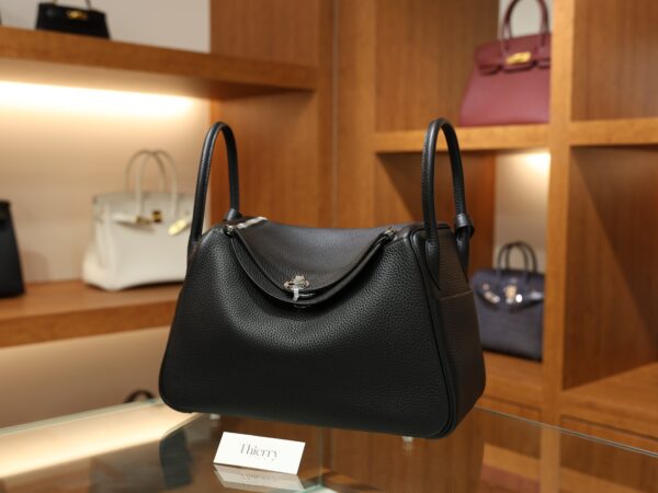 Lindy 30 Clemence Black PHW