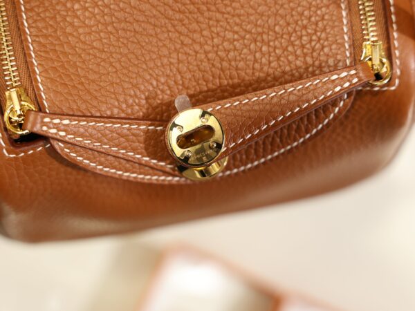 Mini Lindy Clemence Gold GHW