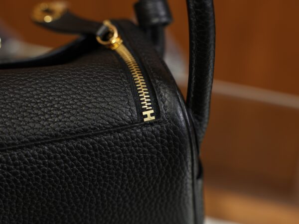 Mini Lindy Clemence Black GHW