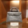 Mini Kelly Shiny Alligator Gris Ciment PHW