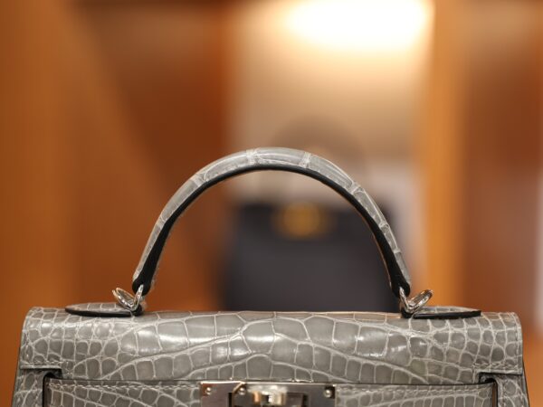 Mini Kelly Shiny Alligator Gris Ciment PHW