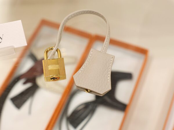 Birkin 25 Clemence Gris Pale GHW