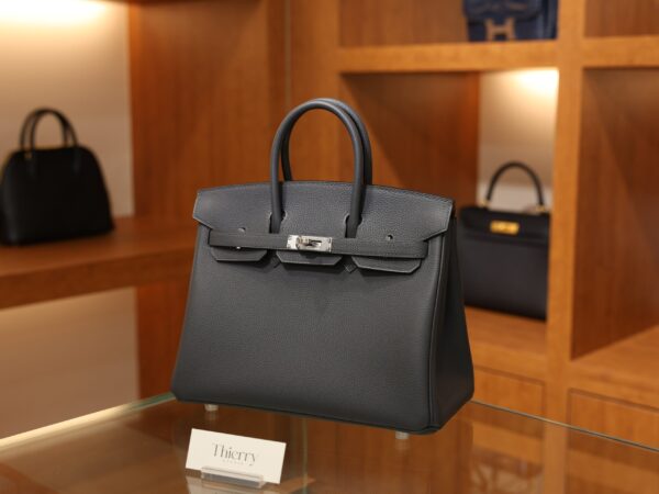 버킨 25 토고 그리스 미스티 은장 001_139A8995_46fd9807-c878-448b-87b6-839f6dfa53dd Birkin 25 Togo Gris Misty PHW