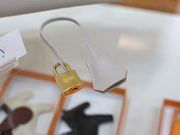 Birkin 25 Togo Gris Perle GHW