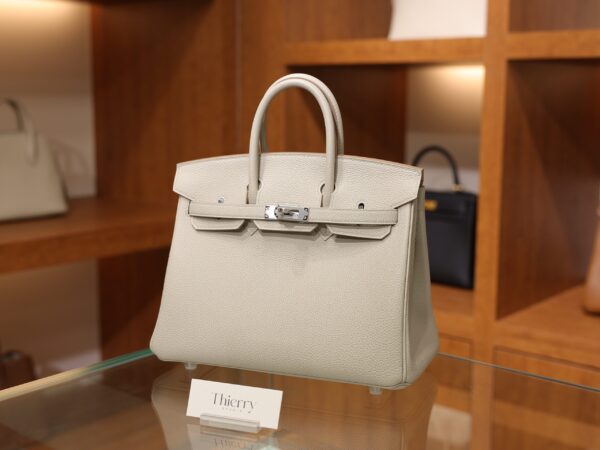 버킨 25 토고 그리스 펄 은장 001_SBJ_8458_70dbea41-6a95-4d20-8cac-5bad0bc0b8b3 Birkin 25 Togo Gris Perle PHW