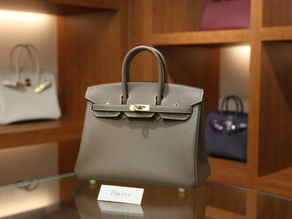 버킨 25 토고 에토프 금장 001_139A5064 Birkin 25 Togo Etoupe GHW