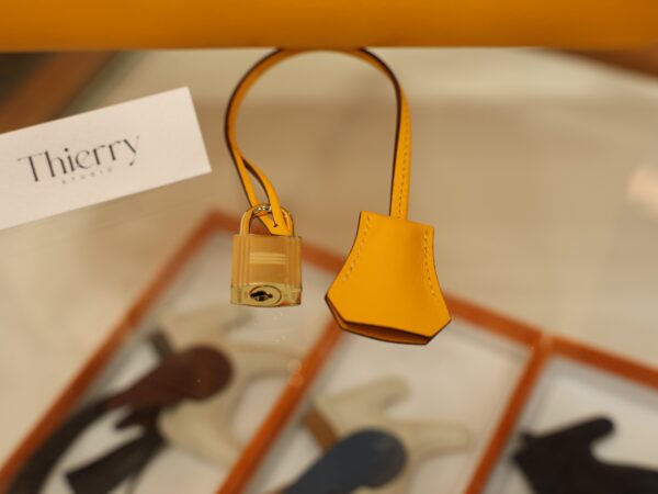 Birkin 30 Swift Jaune d'Or GHW