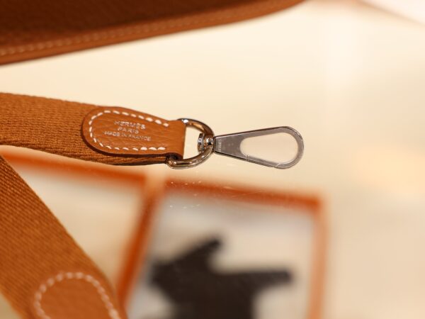 Evelyne Mini Clemence Gold GHW