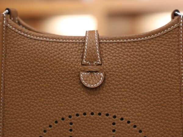 Evelyne Mini Clemence Gold PHW
