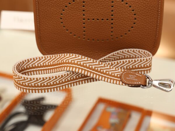 Evelyne Mini Clemence Gold PHW