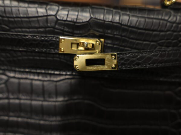 Kelly 25 Matte Porosus Black GHW