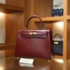 Kelly 25 Box Sellier Rouge H GHW