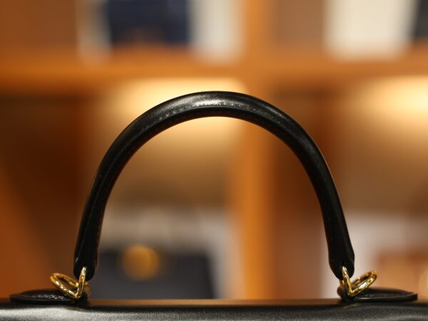 Kelly 25 Box Sellier Black GHW
