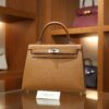Kelly 25 Epsom Gold PHW