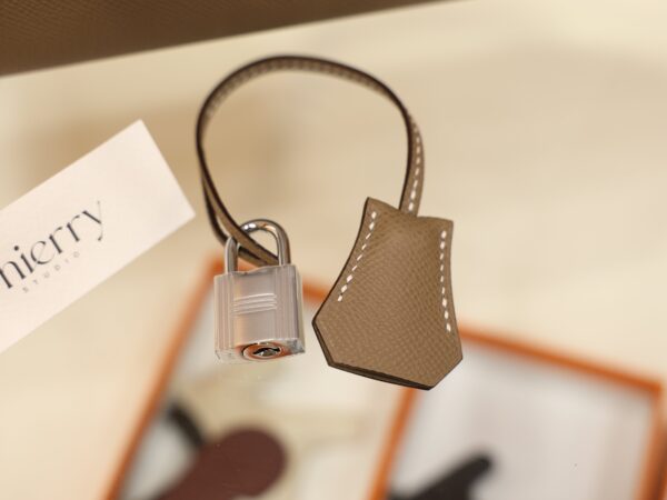 Kelly 25 Epsom Etoupe PHW