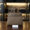 Kelly 25 Epsom Etoupe PHW