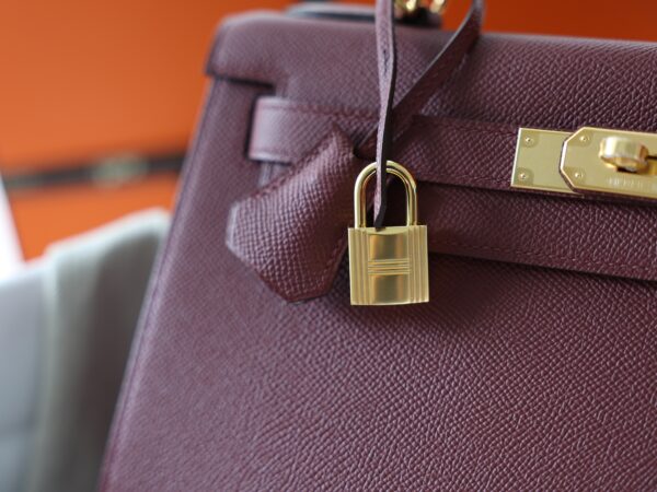 Kelly 28 Epsom Rouge H GHW