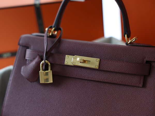 Kelly 28 Epsom Rouge H GHW