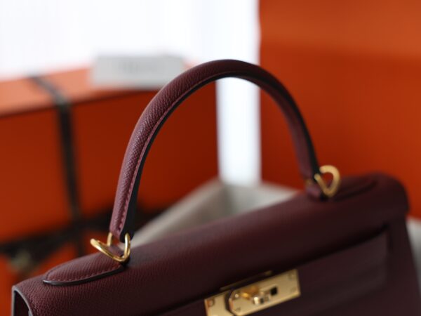Kelly 28 Epsom Rouge H GHW