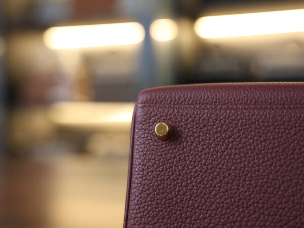 Kelly 28 Togo Rouge H GHW