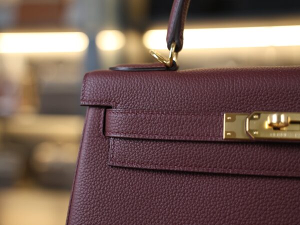 Kelly 28 Togo Rouge H GHW