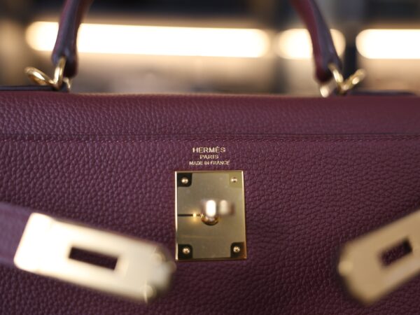 Kelly 28 Togo Rouge H GHW