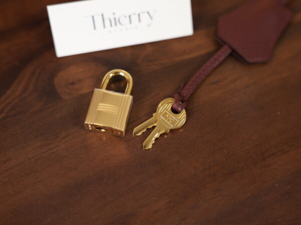 Kelly 28 Togo Rouge H GHW