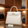 Kelly 28 Togo Blanc GHW