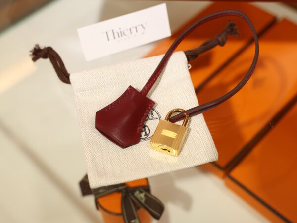 Kelly 32 Box Sellier Rouge H GHW