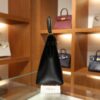 Kelly 32 Box Sellier Black GHW