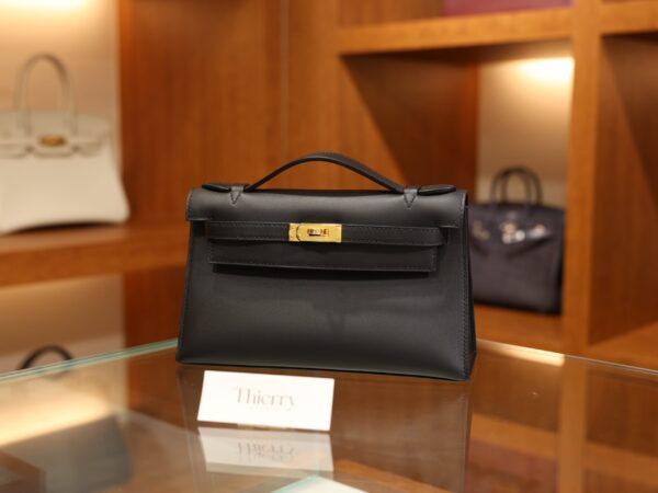 켈리 포쉐트 스위프트 블랙 금장 001_139A3740 Kelly Pochette Swift Black GHW