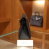 Kelly Pochette Swift Black GHW