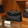 Kelly Pochette Swift Black PHW