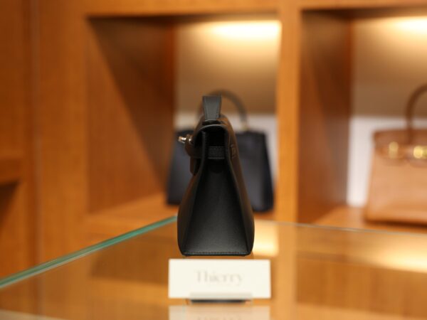 Kelly Pochette Swift Black PHW
