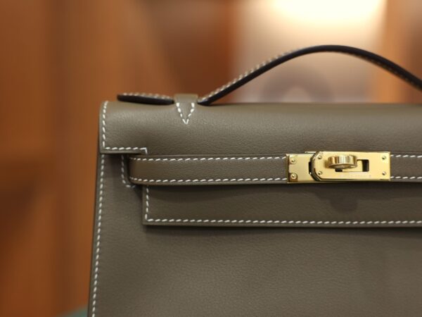 Kelly Pochette Swift Etoupe GHW