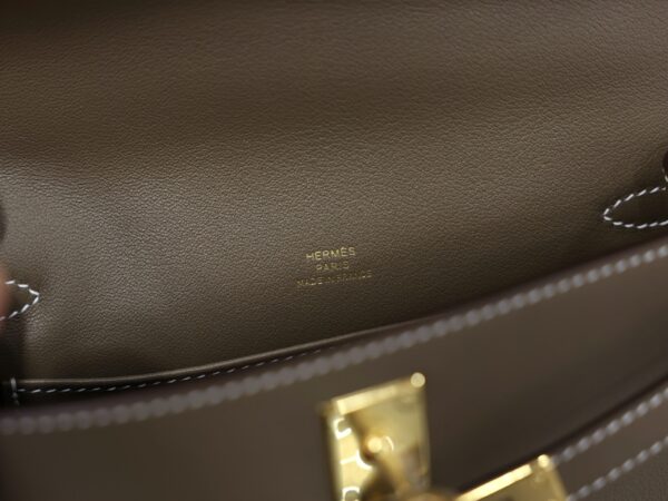 Kelly Pochette Swift Etoupe GHW