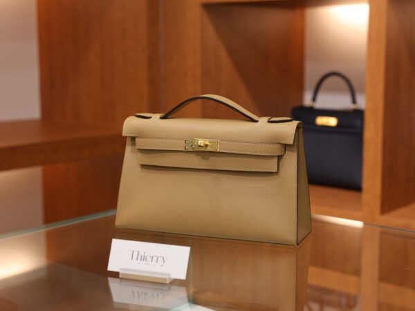 켈리 포쉐트 스위프트 차이 금장 001_139A8769 Kelly Pochette Swift Chai GHW