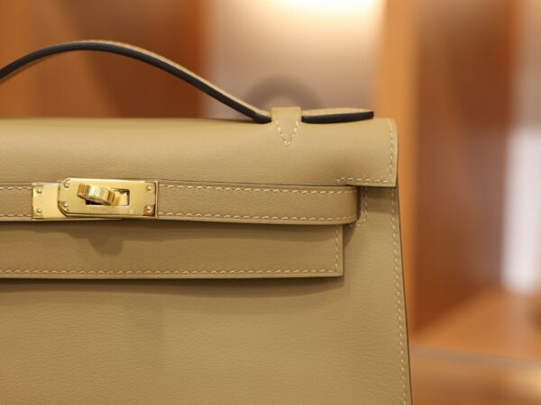 Kelly Pochette Swift Chai GHW