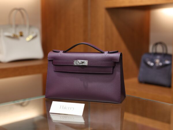 켈리 포쉐트 스위프트 카시스 은장 001_139A5487 Kelly Pochette Swift Cassis PHW