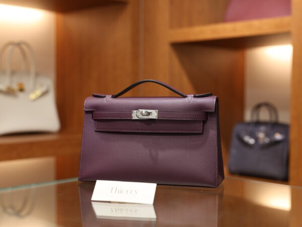 Kelly Pochette Swift Cassis PHW
